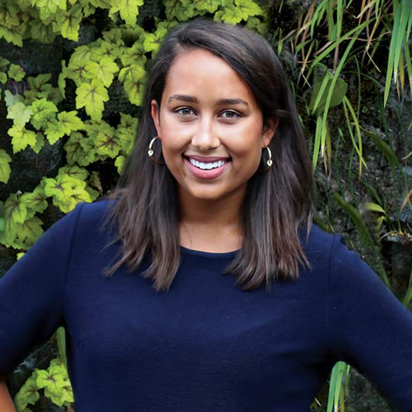 amanda adams thompson account director